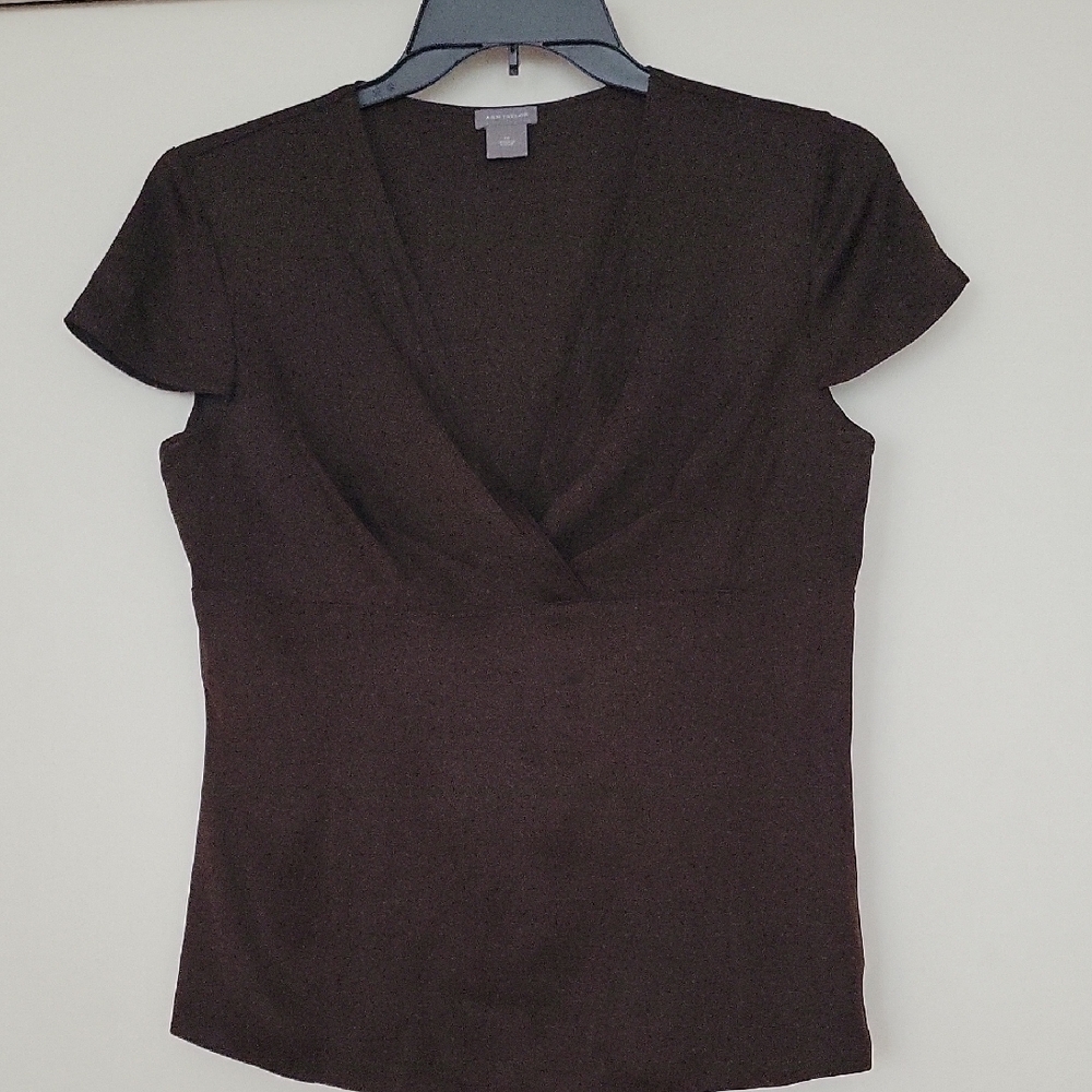 Ann Taylor Black V-Neck Women's Top- Sz 10